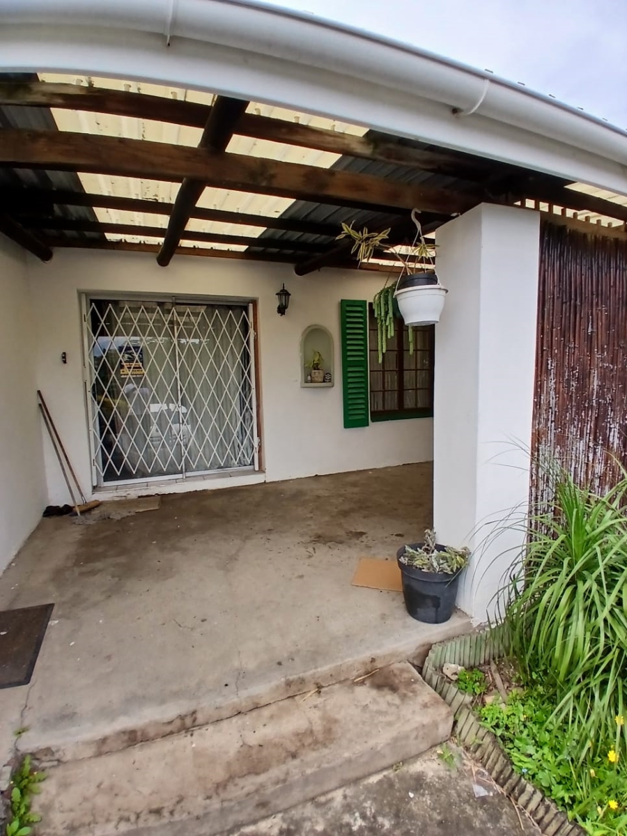 4 Bedroom Property for Sale in Amalinda Eastern Cape